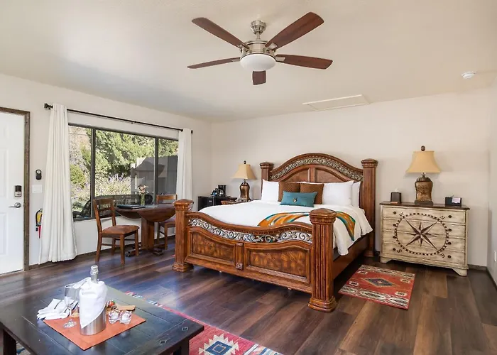 Whispering Creek Bed & Breakfast