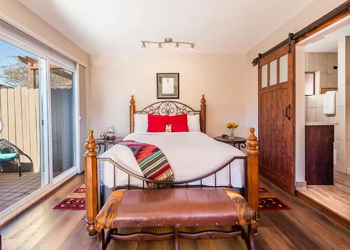 Whispering Creek Bed & Breakfast