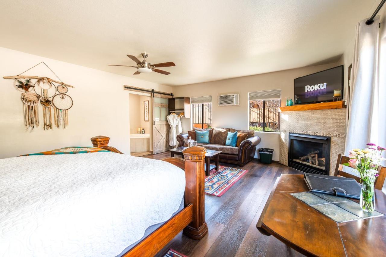 Whispering Creek Bed & Breakfast 4*