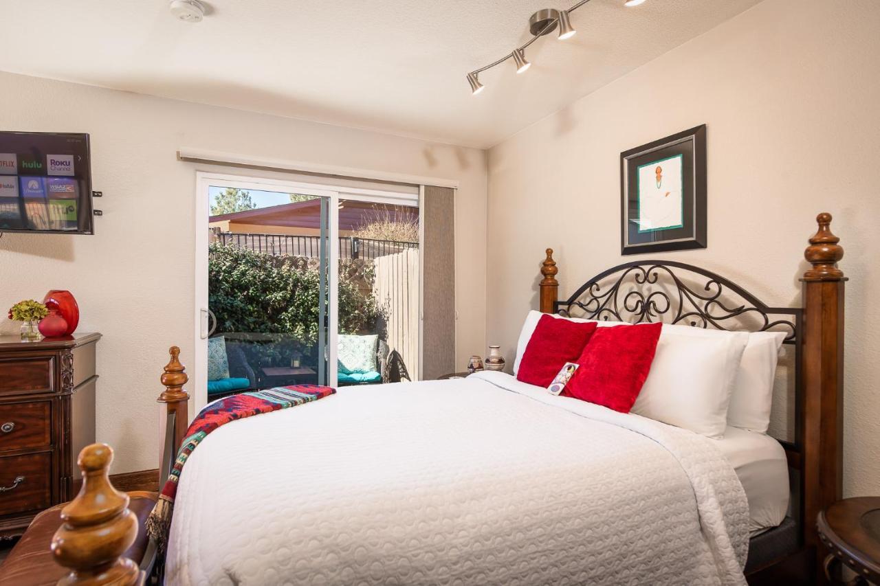 Bed & Breakfast Whispering Creek 4*